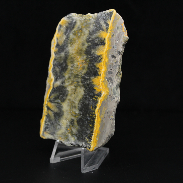 Klein gesneden exemplaar van de jaspis-hommel.