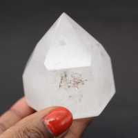 Kwartskristallen prisma met chlorietopname