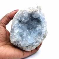 Ruwe Celestiet Geode Kristallen