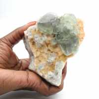 Groene fluorietkristallen: mineralogische collectie van Marokko