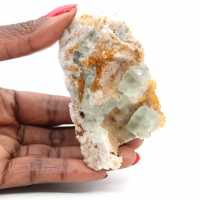 Natuurlijke fluorietsteen: groene kristallen op matrix, Marokko Natuurlijke fluorietsteen: groene kristallen op matrix, Marokko