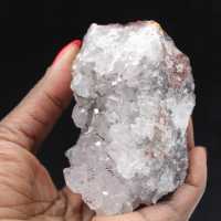 Klein exemplaar van goethietkwarts, ruwe kristallen uit Marokko.