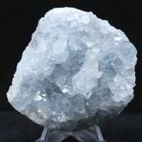 Celestien uit Madagaskar: druse en kristalcluster