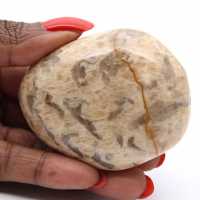 Malagassisch veldspaat – Natuurlijke kiezelsteen van 135 gram Malagassisch veldspaat – Natuurlijke kiezelsteen van 135 gram