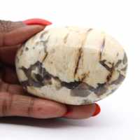 Veldspaatkiezelsteen uit Madagaskar – Geologisch specimen Veldspaatkiezelsteen uit Madagaskar – Geologisch specimen