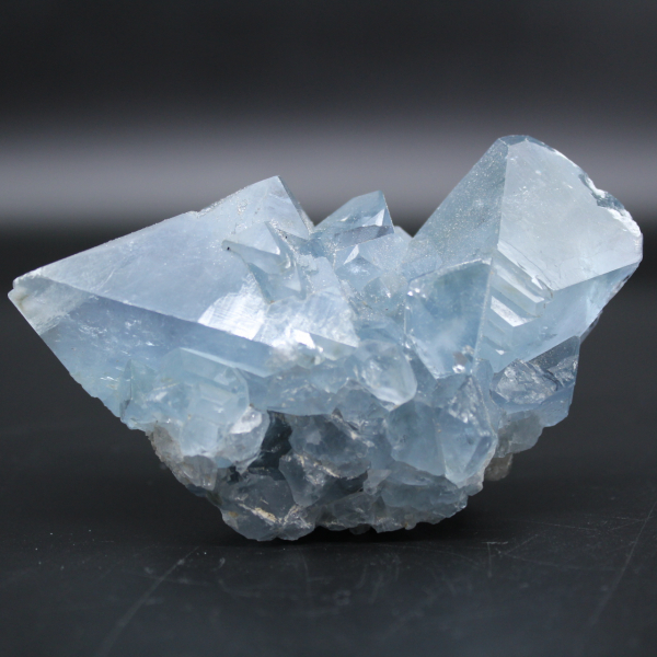 Celestiet gekristalliseerde steen