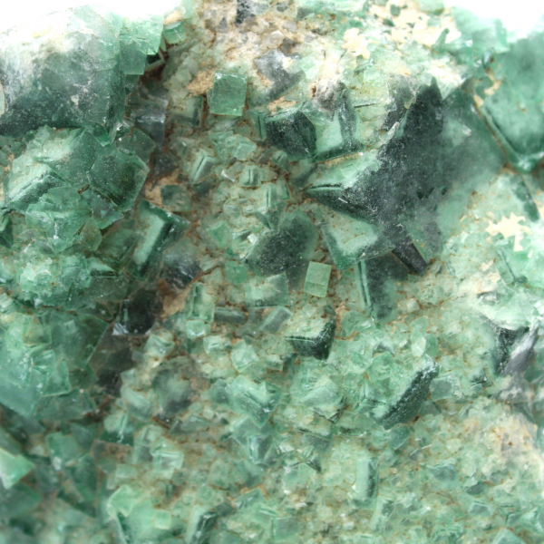 Kubieke kristallisatie van fluoriet uit madagascar