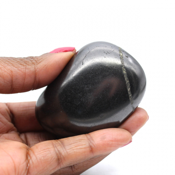 Natuurlijke shungite-steen