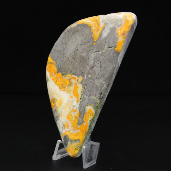 Kleine, gepolijste jaspis decoratie uit de Bumblebee-collectie.