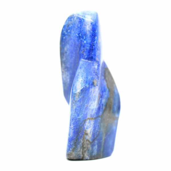 Gepolijst lapis lazuli-ornament in diepe tinten