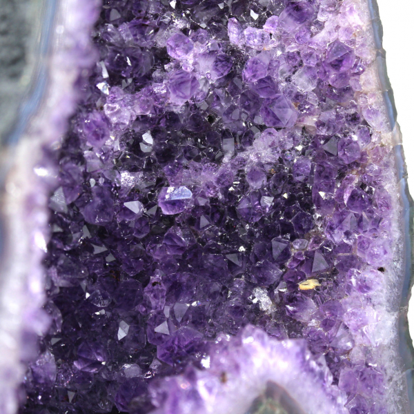  Unieke hoogwaardige Braziliaanse amethistgeode met stabiele voet