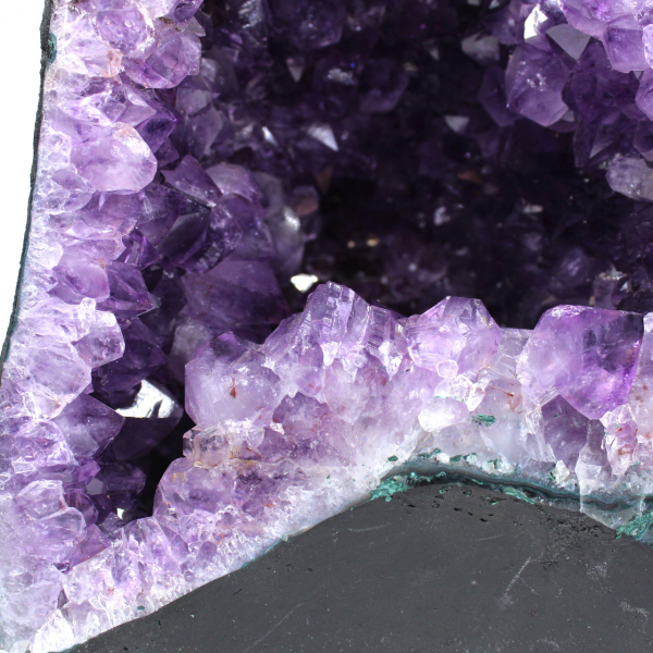  Braziliaanse amethistgeode voor elegante en originele decoratie