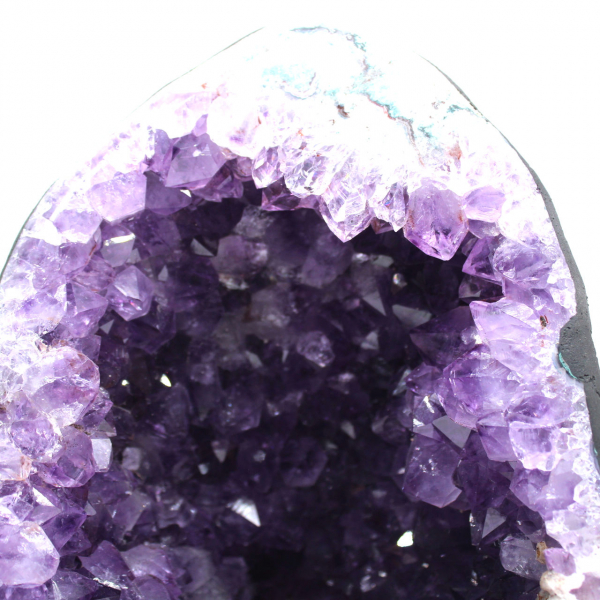  Braziliaanse amethistgeode voor elegante en originele decoratie