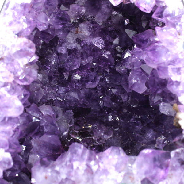  Braziliaanse amethistgeode voor elegante en originele decoratie