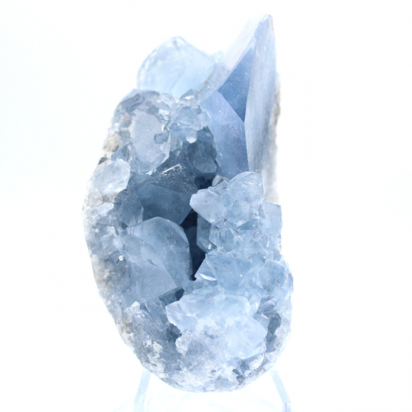 Fonkelende blauwe celestienkristallen uit Madagaskar