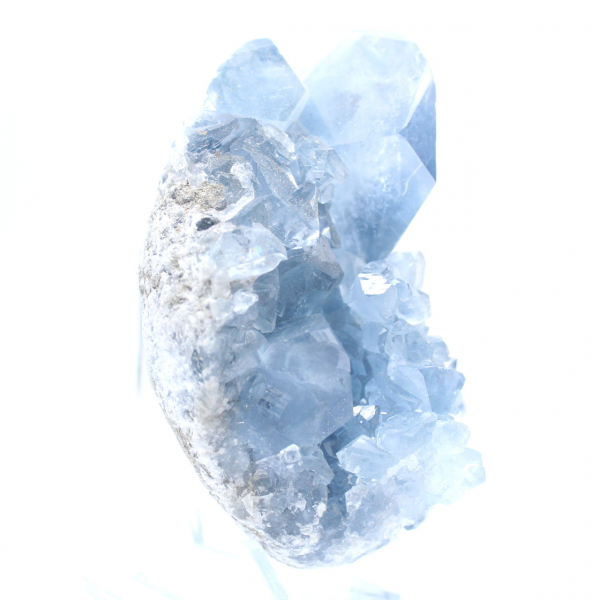 Fonkelende blauwe celestienkristallen uit Madagaskar