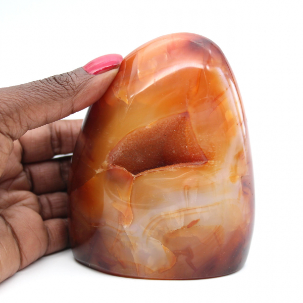 Carneool gepolijst decoratief ornament - authentieke Madagaskar steen voor interieur