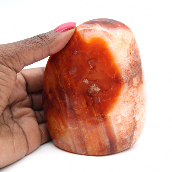 Klein gepolijst carneool ornament uit Madagaskar - Natuursteen voor decoratie en verzameling