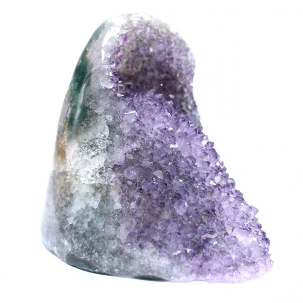 Braziliaanse amethistgeode: dieppaarse kristallen