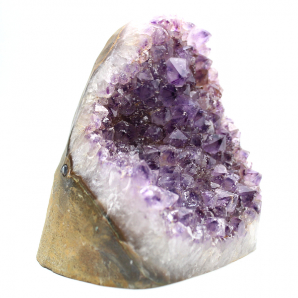 Amethist geode, paars kristal