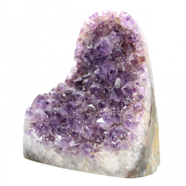 Amethist geode, paars kristal