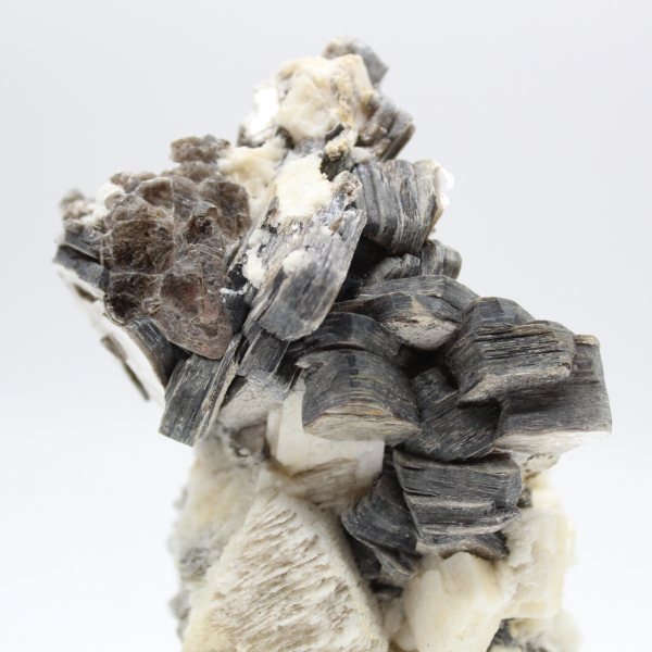 Gekristalliseerde mica op witte kwarts uit Afghanistan