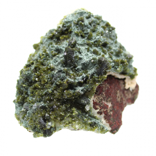 Imilchil-epidootkristallen op een heldere matrix