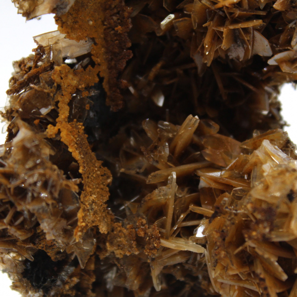 Ouichane bariet, bruine kristallen