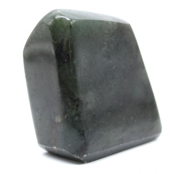 Gepolijste labradoriet, compact exemplaar uit Madagaskar