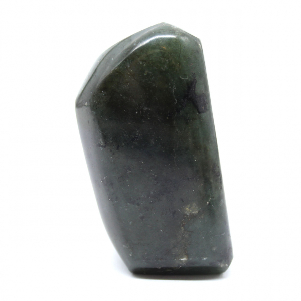 Gepolijste labradoriet, compact exemplaar uit Madagaskar