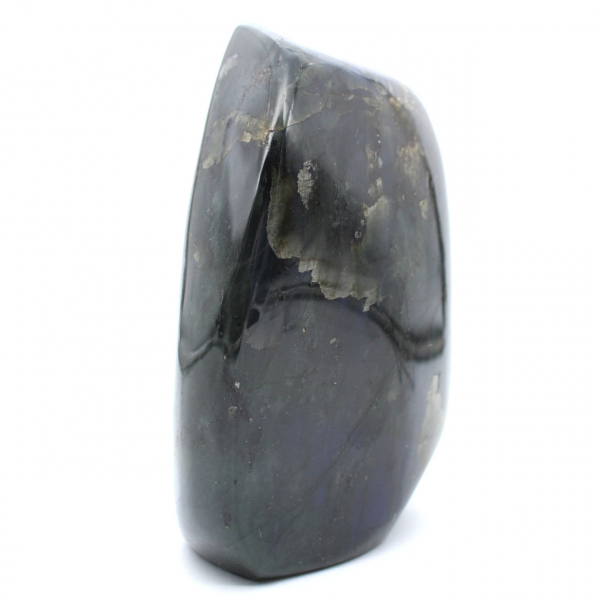 Groot, gepolijst stuk labradoriet uit Madagaskar