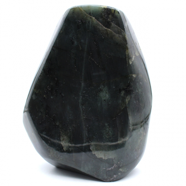 Groot, gepolijst stuk labradoriet uit Madagaskar