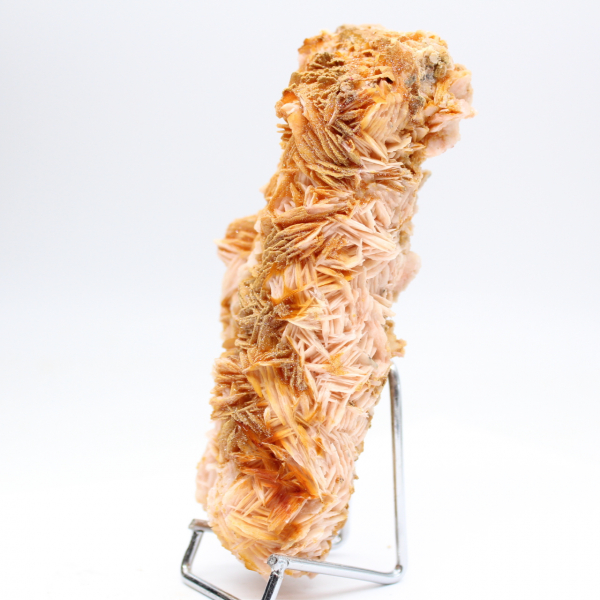 Marokkaanse oranje bariet in natuurlijke kristallisatie