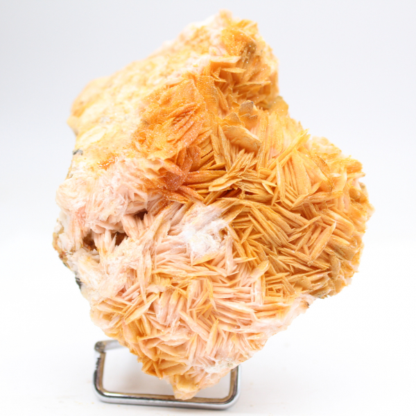 Marokkaanse oranje bariet met natuurlijke kristallen