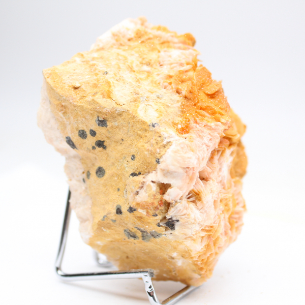 Marokkaanse oranje bariet met natuurlijke kristallen