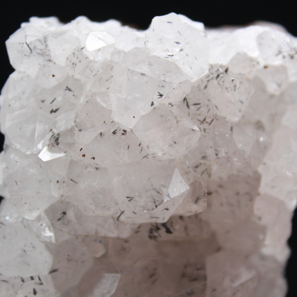 Klein kwarts met goethietinsluiting, natuursteen 170 g