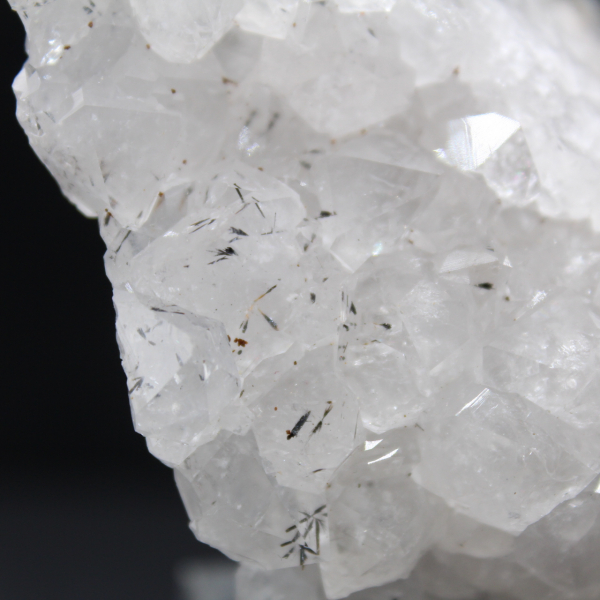 Grote kwartsdruse met goethietinsluiting, Marokko