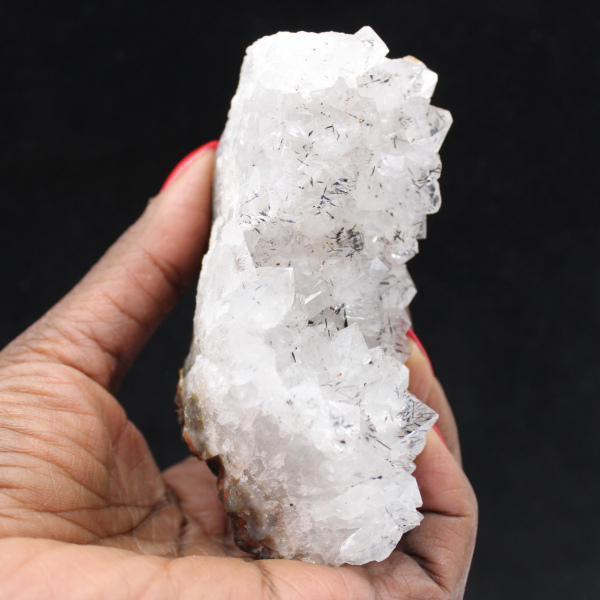 Authentieke, onbewerkte Marokkaanse kwarts- en goethietkristallen.