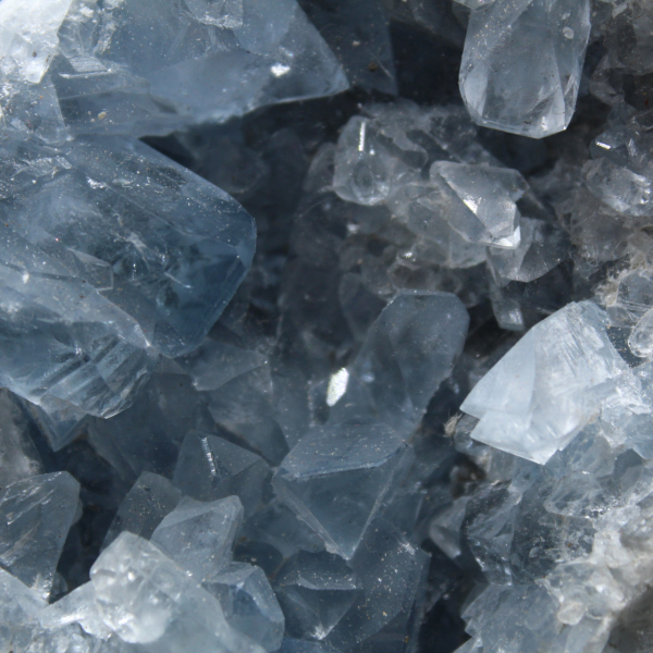 Blauwe celestiet: Malagassisch mineralogisch exemplaar