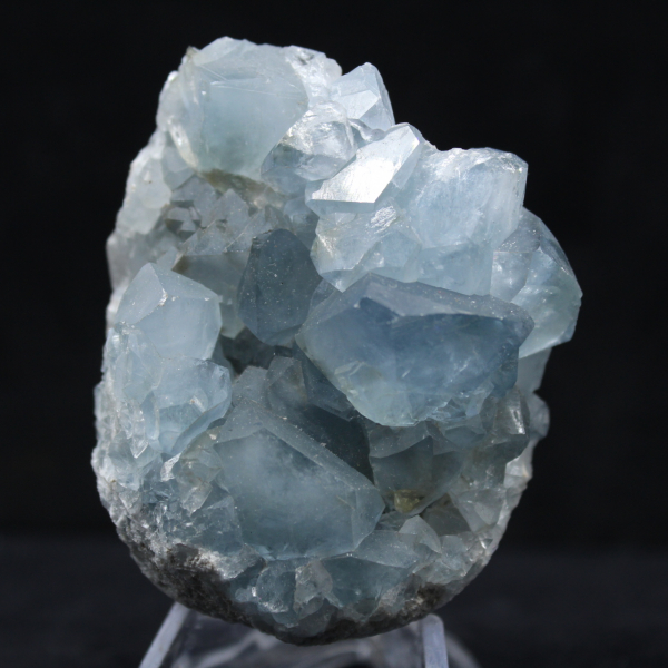 Celestien uit Madagaskar: kristallen en natuurlijke druse