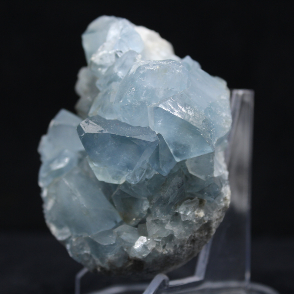 Celestien uit Madagaskar: kristallen en natuurlijke druse