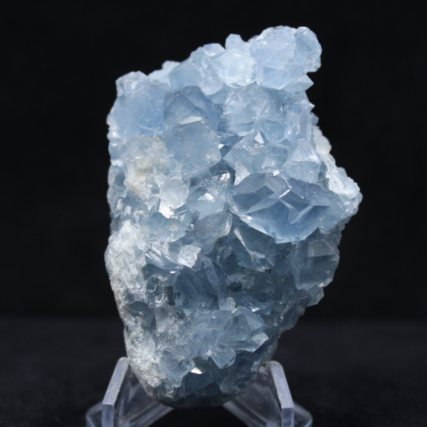 Kleine Malagassische celestiene geode - 290 g