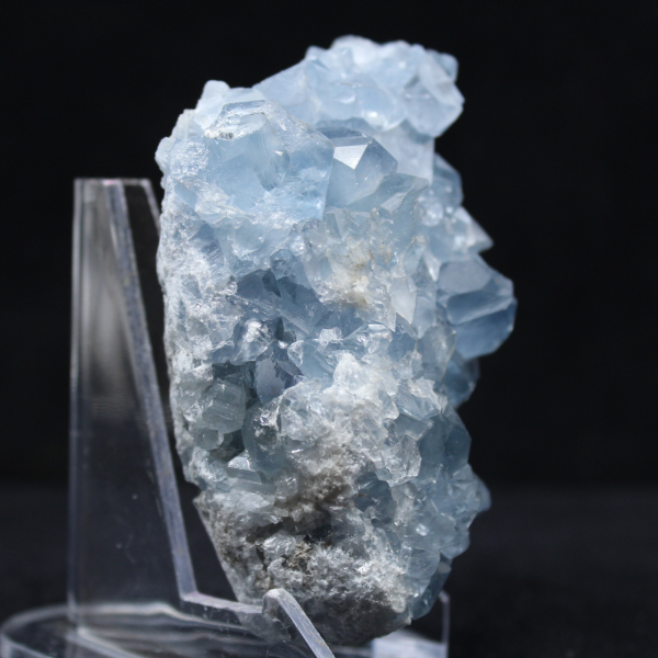 Kleine Malagassische celestiene geode - 290 g