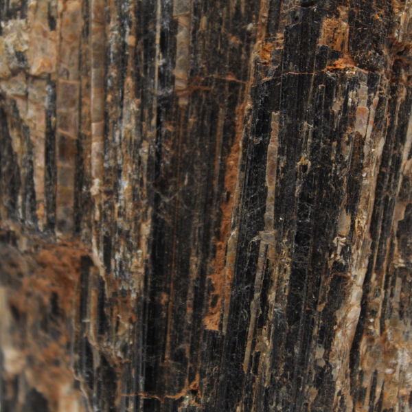 Zwarte toermalijn uit Madagaskar - Klein, onbewerkt steentje