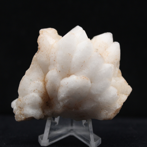 Marokkaanse bloemkwarts met langwerpige kristallen