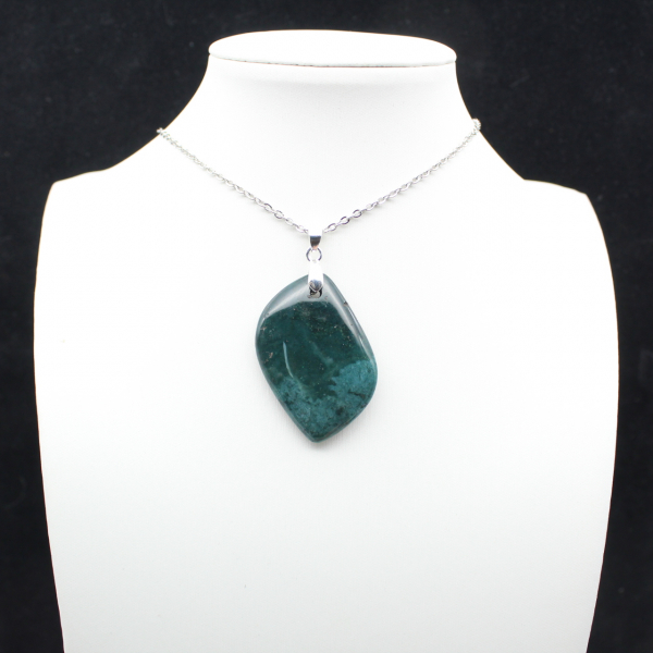 Groene jaspis hanger uit Madagaskar - natuurlijk mineraal