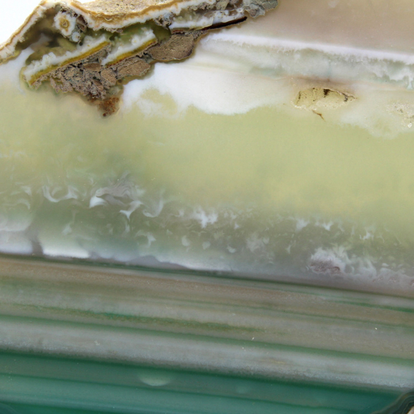 Gesneden groene agaat – Natuurlijk exemplaar uit Brazilië 210 g