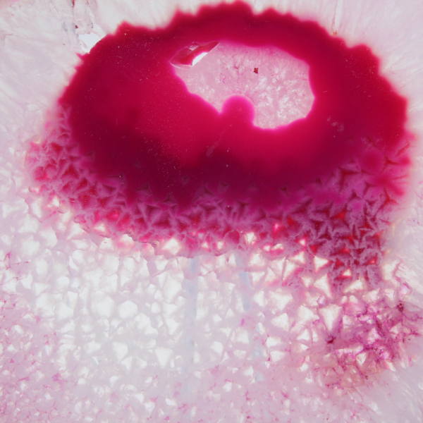 Decoratief schijfje roze getinte agaat