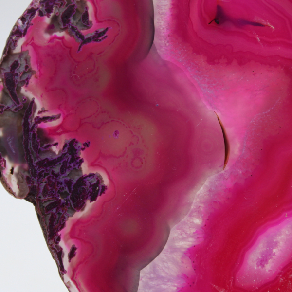 Plakje natuurlijke roze getinte agaat