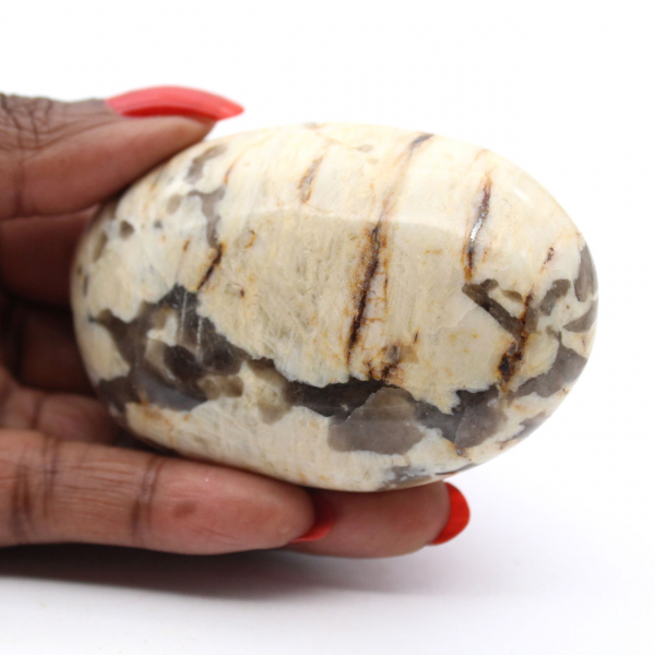 Veldspaatkiezelsteen uit Madagaskar – Geologisch specimen